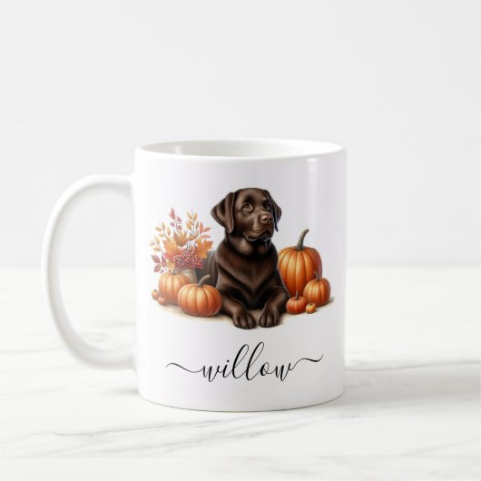 Chocolat Labrador Fall Mug avec nom personnalisé (Gauche)