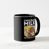 Chocolate Milk Sipping on Bliss – Kawaii Cat Food Mok (Voorkant rechts)