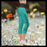 CHOISISSEZ VOTRE COULEUR Yoga capri leggings perso<br><div class="desc">CHOISISSEZ VOTRE COULEUR Personnalisé yoga capri leggings! Imprimé d'un bord à l'autre, avec votre nom en gros script noir vers le haut d'une jambe! L'échantillon est bleu turquoise vert avec la taille noire, mais vous pouvez facilement customiser à la couleur de votre choix. Il est également facile de modifier ou...</div>