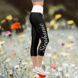 CHOISISSEZ VOTRE COULEUR Yoga capri leggings perso<br><div class="desc">CHOISISSEZ VOTRE COULEUR Personnalisé yoga capri leggings! Imprimé d'un bord à l'autre, avec votre nom en gros script blanc vers le haut d'une jambe! L'échantillon est noir avec ceinture blanche, mais vous pouvez facilement customiser à la couleur de votre choix. Il est également facile de modifier ou de supprimer du...</div>