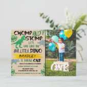 Chomp & Stomp! Dinosaur Boys 1st geboortedag foto Kaart (Staand voorkant)