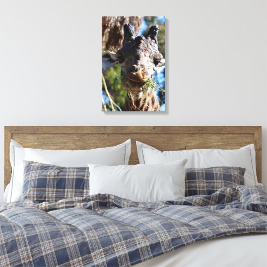 Chompin! Stretched Canvas Print (Insitu (Slaapkamer))