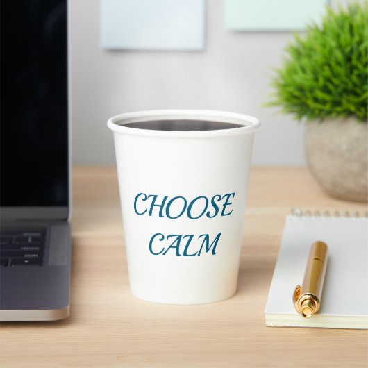 Choose Calm – Minimal Coffee Mug | Aesthetic Zen Q Papieren Bekers (Insitu)
