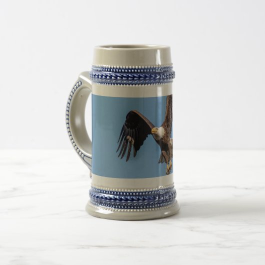 Chope À Bière Aigle Bald avec un poisson (Devant gauche)