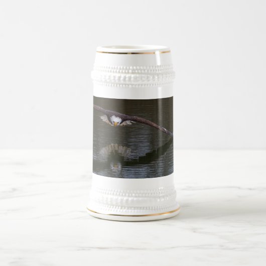 Chope À Bière Aigle de Bald en vol (Centre)