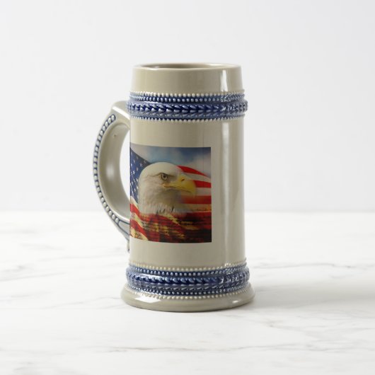 CHOPE À BIÈRE AMÉRICAIN EAGLE (Devant gauche)