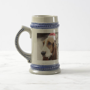 Chope À Bière Basset Hound dans le casquette de Père Noël