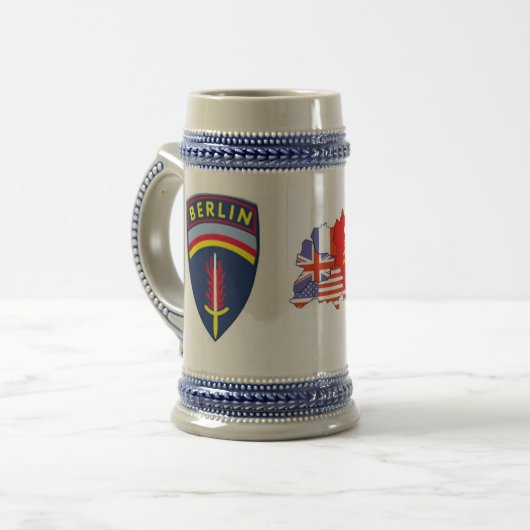 Chope À Bière BerlinBrigade Stein (édition 1945-1994) (Devant gauche)