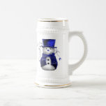 Chope À Bière Blue Christmas Snowman<br><div class="desc">Un bonhomme de neige mignon et lunatique,  vêtu d'un chapeau et d'un gilet en velours bleu,  entouré d'étoiles bleues pour Noël.</div>