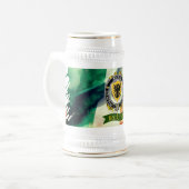 Chope À Bière Browne Insigne irlandais personnalisé avec drapeau (Devant gauche)