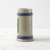 Chope À Bière Fille dans l'Armory stein (Centre)