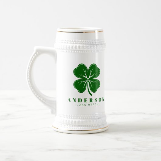 Chope À Bière Irlandais Lucky Four Green Leaf Clover avec nom (Gauche)