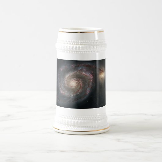 Chope À Bière Le Whirlpool Galaxy M51 & Companion dans l'espace (Centre)