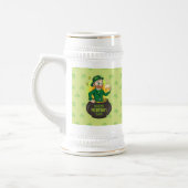 Chope À Bière Leprechaun de dessin dans une casserole d'or tenan (Gauche)