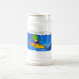 Chope À Bière Lézard à collerette drôle surfant dans un dessin a