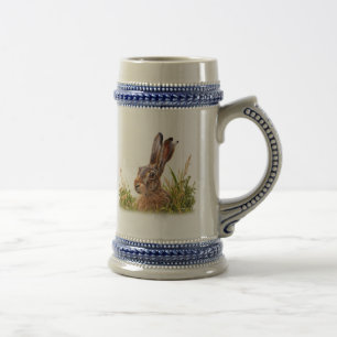 Chope À Bière Lièvre Brun dans l'Herbe de Prairie Faune