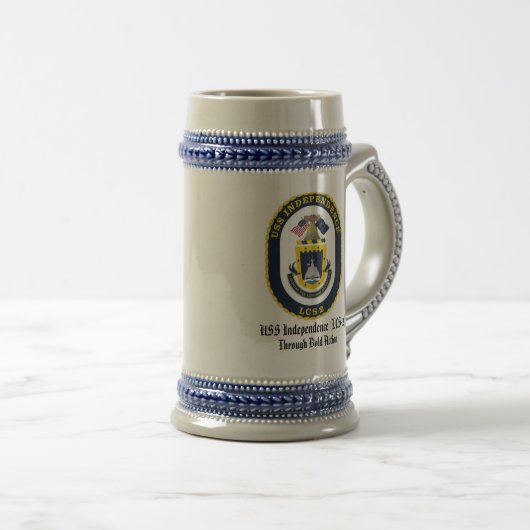 Chope À Bière L'indépendance d'USS (LCS 2) Stein (Devant droit)