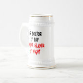 Chope À Bière Médecin Zombie Slayer ER (Devant gauche)