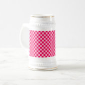 Chope À Bière Pink Combination Classic Checkerboard par STaylor (Devant gauche)
