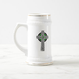 Chope À Bière Stein de croix celtique de drapeau de l'Irlande