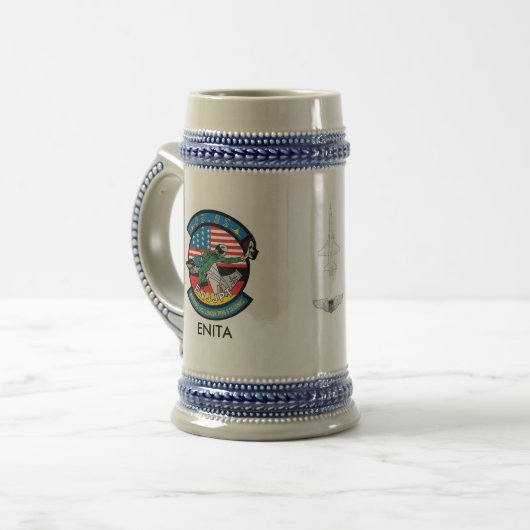Chope À Bière Webster - customisé (Devant gauche)
