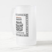 Chope Givrée Au-dessus du gâteau de Colline-Anniversaire (Devant gauche)