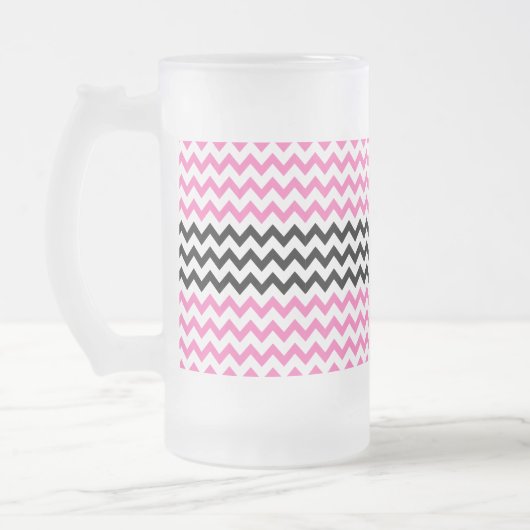 Chope Givrée Chevron rose chaud et noir par Shirley Taylor (Gauche)