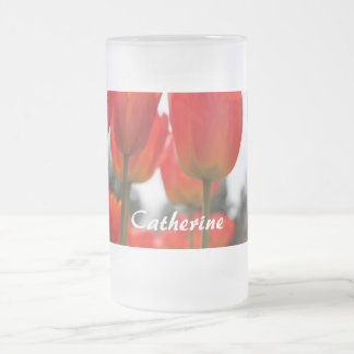 Chope Givrée De Belles Fleurs De Tulipes Rouges.