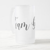 Chope Givrée Équipe de mariage moderne Marié avec nœud papillon (Devant gauche)