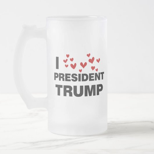 Chope Givrée J'aime les coeurs du président Trump (Gauche)
