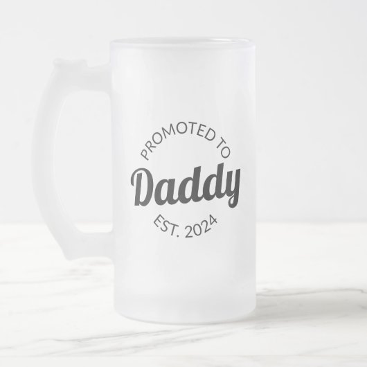Chope Givrée Promu À Daddy Est. 2024 I (Gauche)