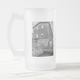 Chope Givrée Sous Edwards Mill Grayscale