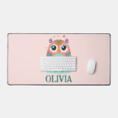 Chouette bébé fantaisiste aux couleurs vives (Clavier et souris)