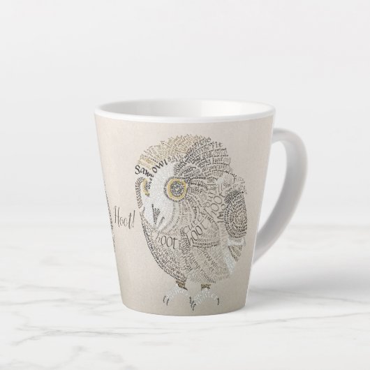 Chouette Calligramme Latte Mug (Angle droit)