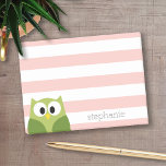 Chouette cartonnée mignonne - Corail et vert avec<br><div class="desc">Une chouette moderne et simple aux couleurs tendance. Vous pouvez ajouter un nom,  un monogramme ou un autre texte personnalisé. Si vous avez besoin de déplacer l'art autour,  cliquez sur le bouton personnaliser pour apporter des modifications.</div>