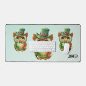 Chouette mignonne dans un chapeau vert (Clavier et souris)