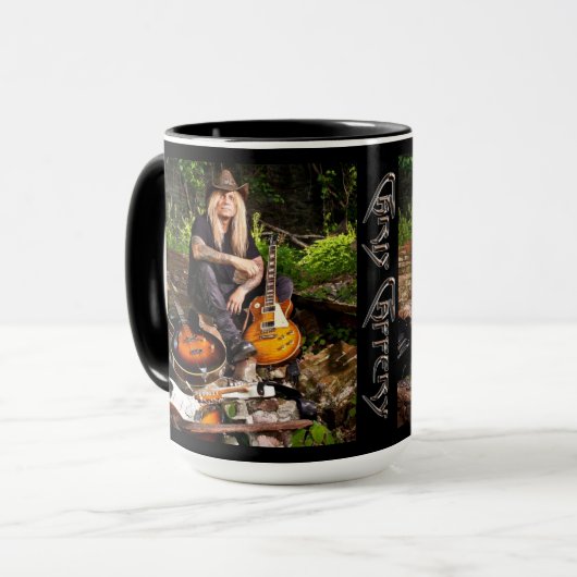 Chris Caffery Zitten met gitaren Mok (Voorkant links)