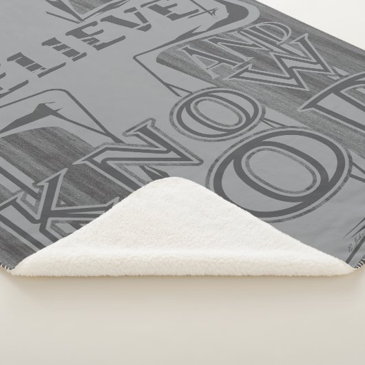 Christelijk Christuskruis in Steengrijs T-shirt Sherpa Deken (3/4)