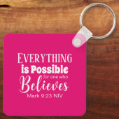 Christelijk Geloof Bijbel Verse Believe Hot Pink Sleutelhanger (Achterkant)