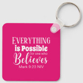 Christelijk Geloof Bijbel Verse Believe Hot Pink Sleutelhanger (Achterkant)