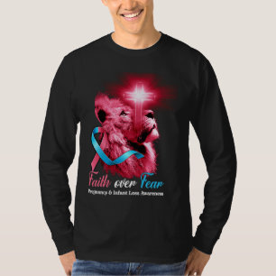 Christelijk Leeuwenkruis Geloof Over Angst Zwanger T-shirt