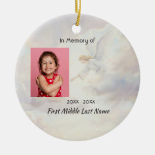 Christelijk memoriekado engel reikend keramisch ornament