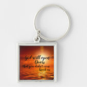 Christelijke vierkant Sleutelhanger God Opens Door (Voorkant)