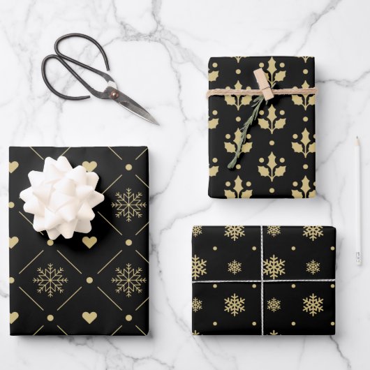 Christmas Black And Gold Snowflake Holly Pattern Inpakpapier Vel (Voorkant)