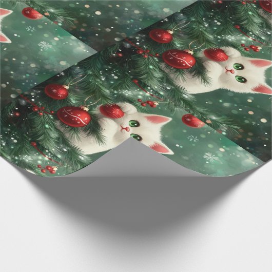 Christmas Cat Climbing Xmas Tree Cadeaupapier (Hoek)