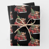 Christmas Cow  Highland Cow in Truck Farm Xmas  Inpakpapier Vel (In situ)