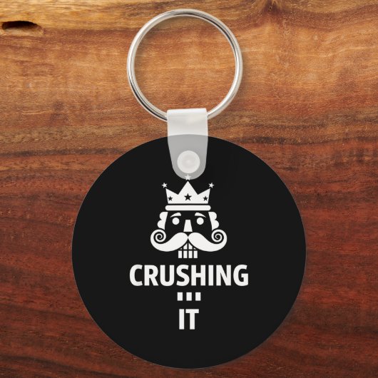 Christmas Crushing It Nutcracker - Funny Retro Ugl Sleutelhanger (Voorkant)