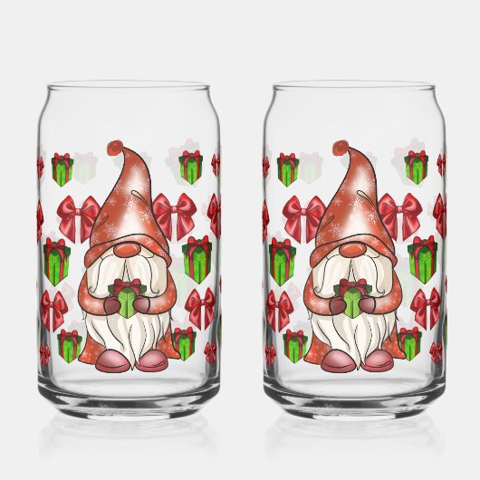 Christmas Gnome Holding Gift | Festive Blikvorm Glas (Links)