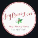 Christmas Holly Joy Peace Love Script Custom<br><div class="desc">Célébrez la saison avec cette belle étiquette d'adresse de retour de vacances qui contient les mots JOY PEACE LOVE dans une élégante police de caractères rouge et une épée de saint aquarellé festif ci-dessous. Personnalisez en ajoutant votre propre salutation et votre nom. Beau et classique mais simple et tendance, un...</div>