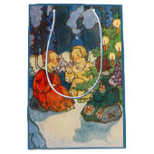 Christmas in the forest - Zdenek Guth Medium Cadeauzakje (Voorkant)